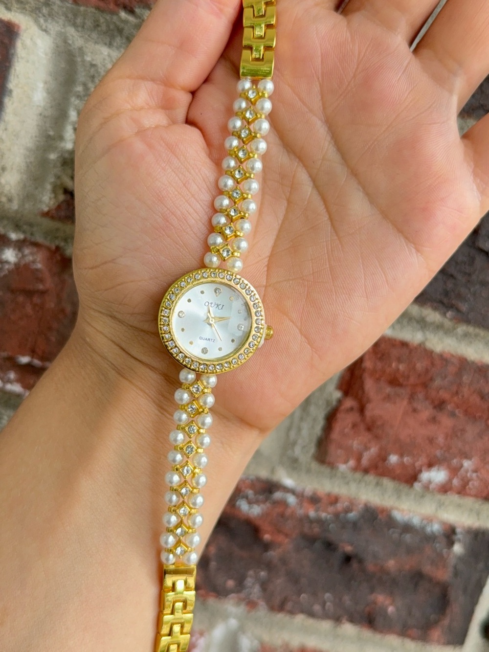 Gold and Pearl Bracelet Watch - Picture 7 of 7
